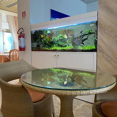 Kristall 3* Diano Marina