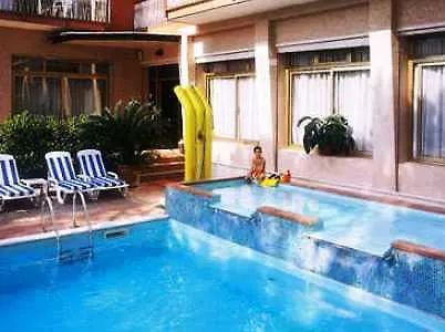 Hotel Kristall 3*