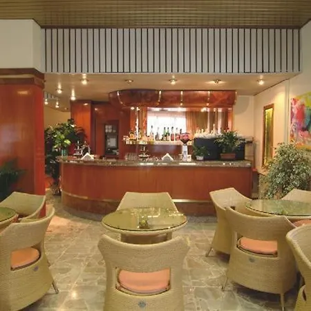 Kristall 3* Diano Marina