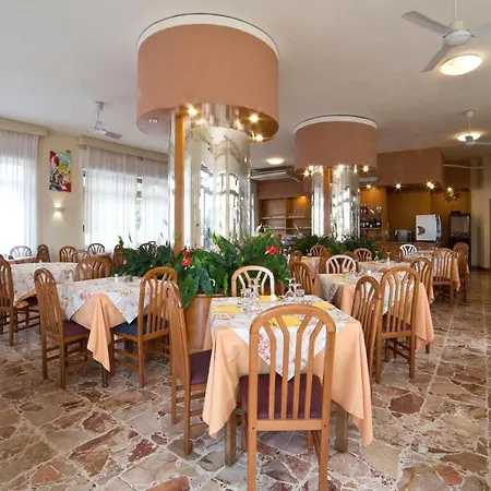 Szálloda Kristall 3*